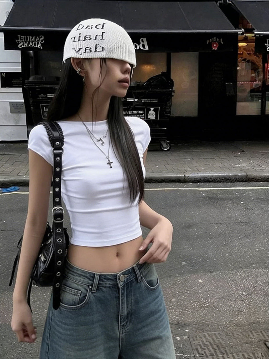 BOLD BACK CROP