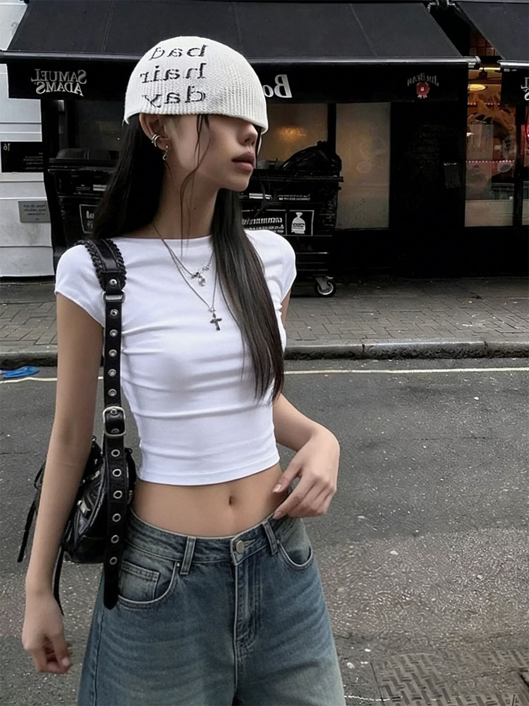 BOLD BACK CROP