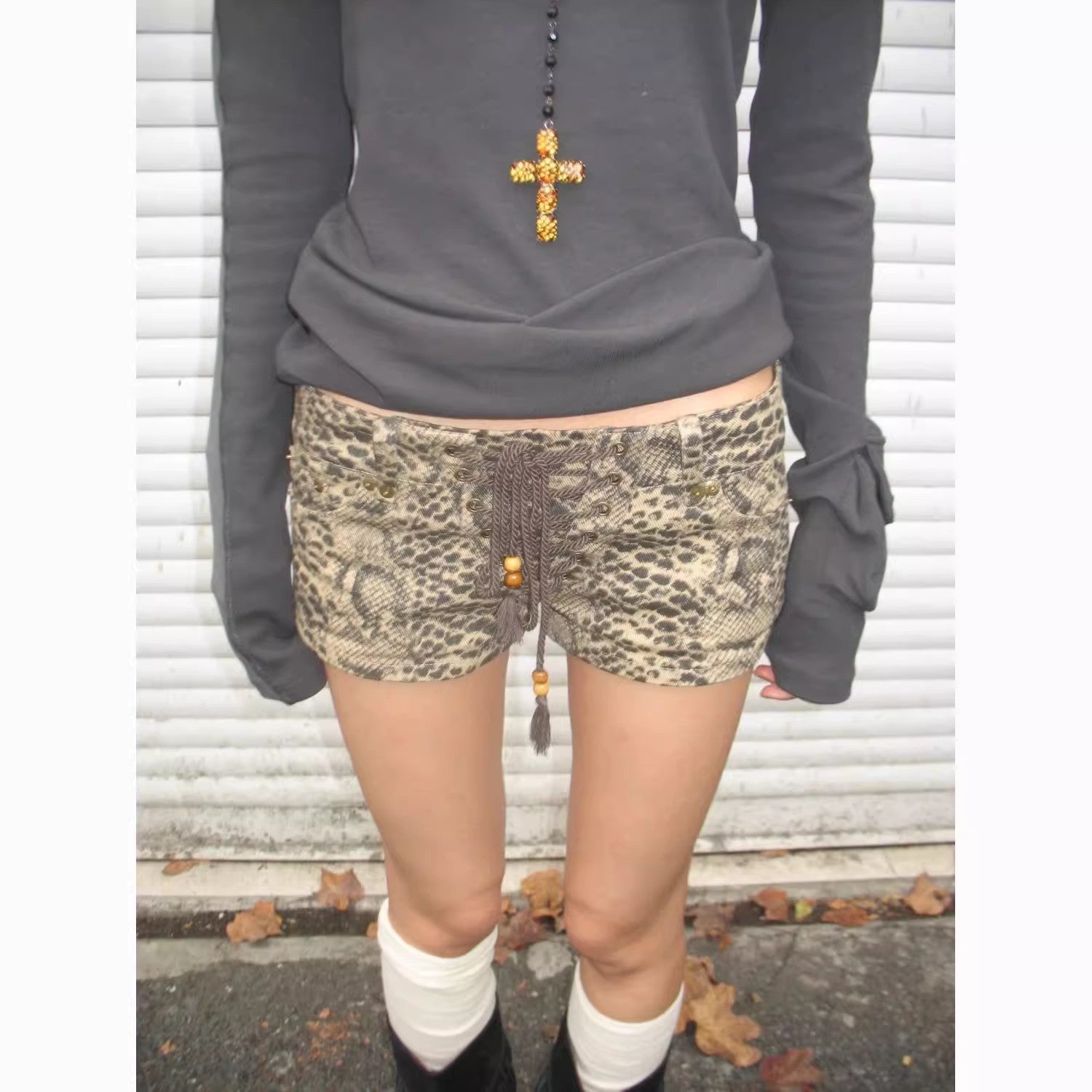 LEOPARD STRAP SHORT