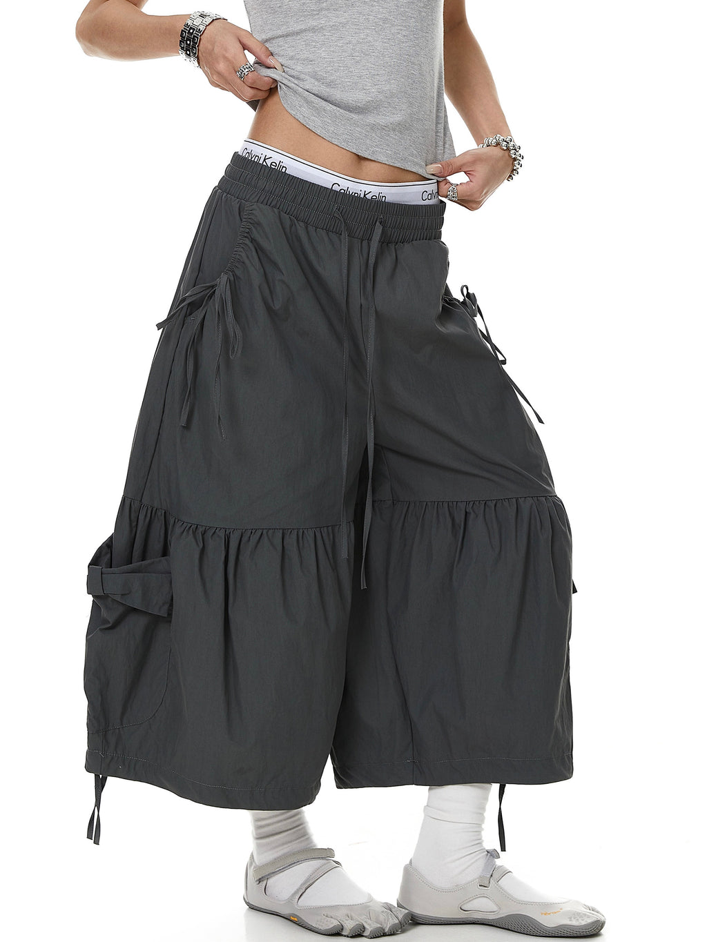 BOSS PLEAT SHORTS